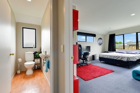 Photo of property in 57 Ayrshire Drive, Grandview Heights, Hamilton, 3200