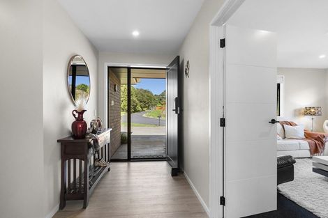 Photo of property in 7 Ruru Lane, Hurworth, New Plymouth, 4310