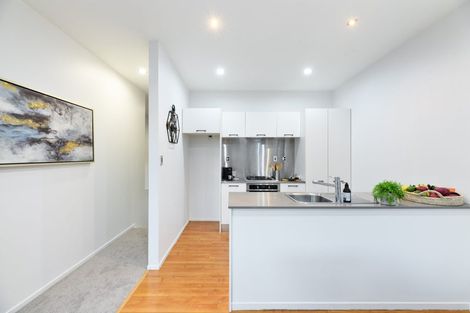 Photo of property in 76g Edmonton Road, Henderson, Auckland, 0612