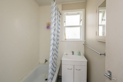 Photo of property in 26 Goldsmith Crescent, Levin, 5510