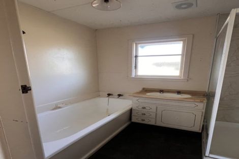 Photo of property in 21 Sandown Crescent, Aranui, Christchurch, 8061