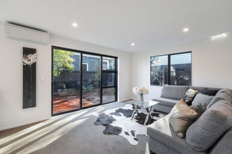 Photo of property in 258a Edgeware Road, Edgeware, Christchurch, 8013
