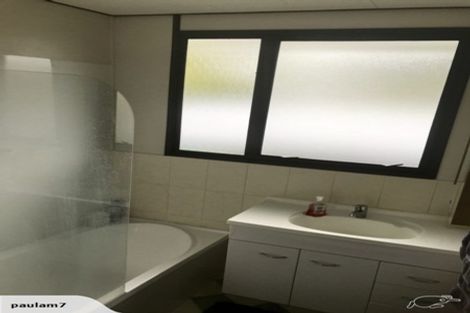 Photo of property in 23 Midgley Road, West Harbour, Auckland, 0618
