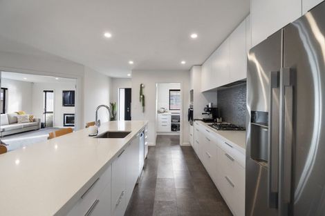 Photo of property in 36 Freedom Drive, Kelvin Grove, Palmerston North, 4414