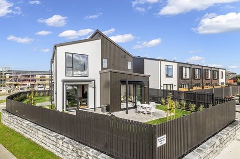 Photo of property in 3/241 Hill Road, The Gardens, Auckland, 2105