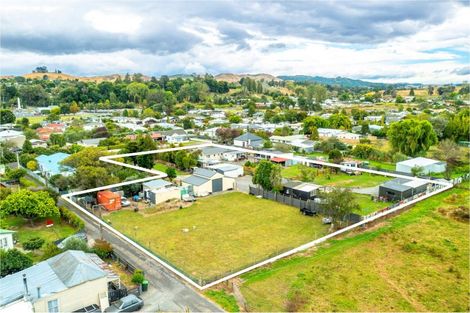Photo of property in 38 Mcgreevy Street, Waipawa, 4210