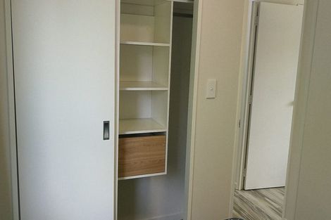 Photo of property in 41 Yeovil Road, Te Atatu Peninsula, Auckland, 0610