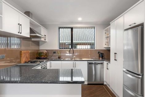 Photo of property in 52 Kaiwaka Road, Waiuku, 2123