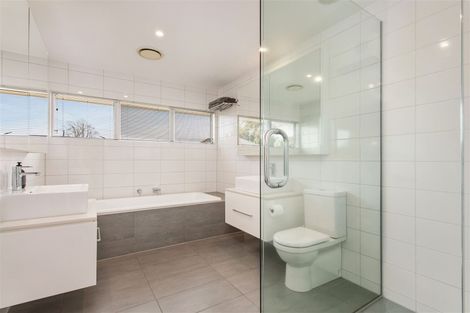 Photo of property in 15 Hamilton Avenue, Ilam, Christchurch, 8041