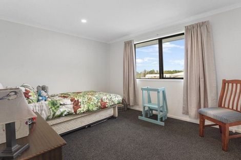 Photo of property in 27 Matenga Street, Waikanae, 5036