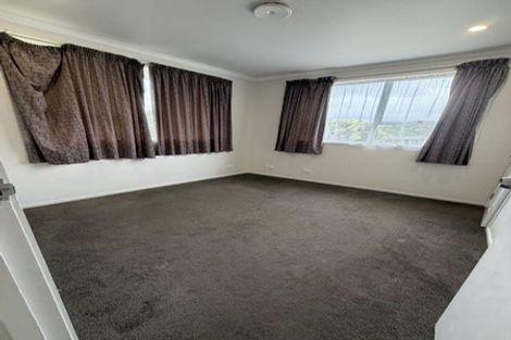 Photo of property in 26 Sunline Avenue, Massey, Auckland, 0614