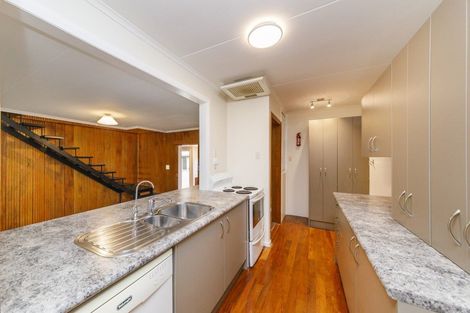 Photo of property in 9 Lewis Place, Highbury, Palmerston North, 4412