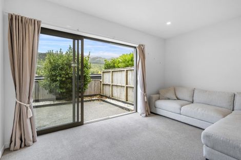 Photo of property in 7u2 Handyside Street, Tawa, Wellington, 5028