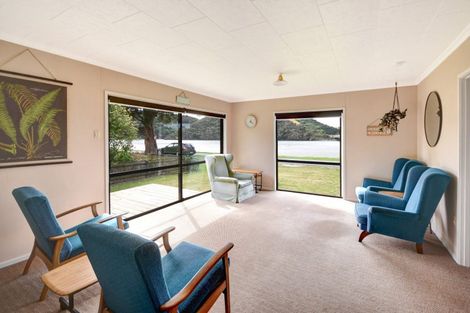 Photo of property in 25 Riverside Road, Taieri Mouth, 9091