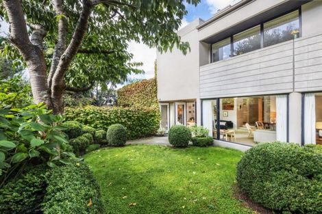 Photo of property in Highwic, 32u5 Hobson Street, Thorndon, Wellington, 6011