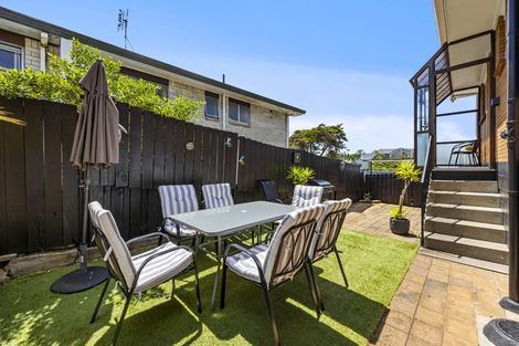 Photo of property in 2/54 Luton Avenue, Sunnyhills, Auckland, 2010