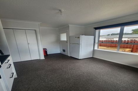 Photo of property in 13-13a Benzie Avenue, Wallaceville, Upper Hutt, 5018