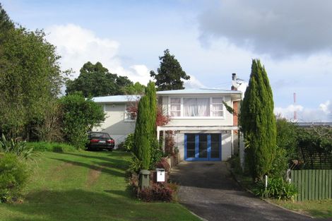 Photo of property in 9 Noall Street, Te Atatu Peninsula, Auckland, 0610