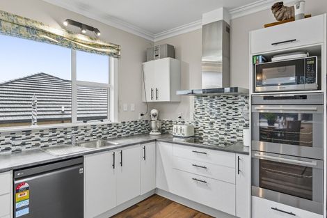 Photo of property in 127 Winchester Street, Levin, 5510