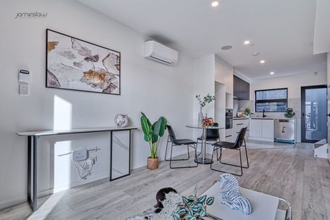 Photo of property in 11/13 Grove Lane, Pakuranga, Auckland, 2010