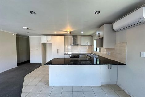 Photo of property in 32c Gifford Road, Papatoetoe, Auckland, 2025