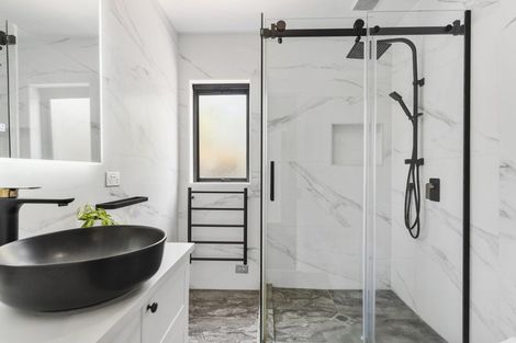 Photo of property in 48 Shelter Drive, Greenhithe, Auckland, 0632