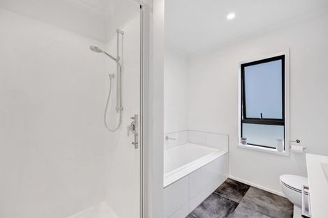 Photo of property in 95 Banks Street, Marfell, New Plymouth, 4310