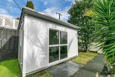 Photo of property in 11 James Street, Glenfield, Auckland, 0629