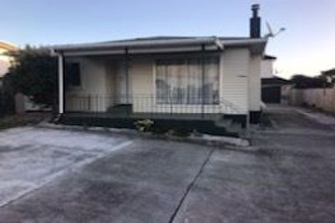 Photo of property in 54 Thomas Road, Mangere, Auckland, 2022