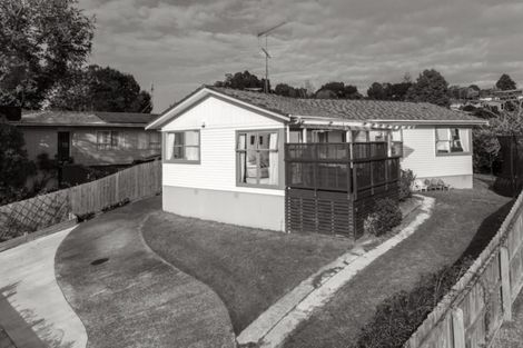 Photo of property in 6 Lauris Place, Birkdale, Auckland, 0626