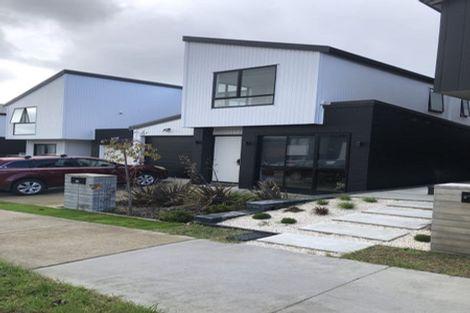 Photo of property in 15 Pohewa Road, Silverdale, 0932