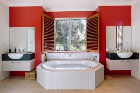 Photo of property in 76 Peake Road, Cambridge, 3493