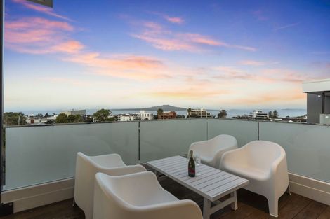 Photo of property in 16a Killarney Street, Takapuna, 0622
