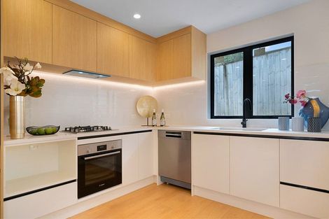 Photo of property in 6b Palmer Avenue, Glen Eden, Auckland, 0602