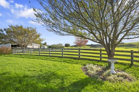 Photo of property in 68d Tuparekura Road, South Head, Helensville, 0874