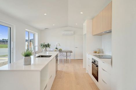 Photo of property in 7 Eminence Drive, Northwood, Christchurch, 8051