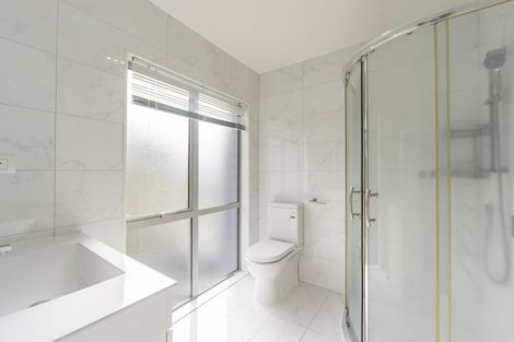 Photo of property in 1/13 Crosher Place, Silverdale, Hamilton, 3216