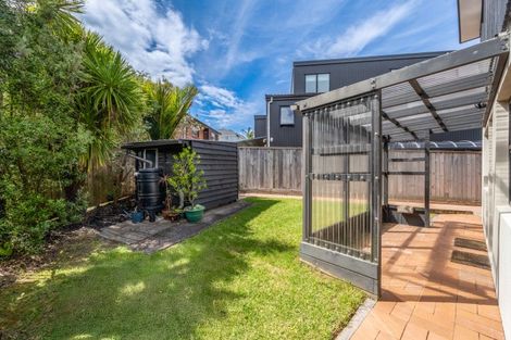 Photo of property in 32c Devon Road, Bucklands Beach, Auckland, 2012