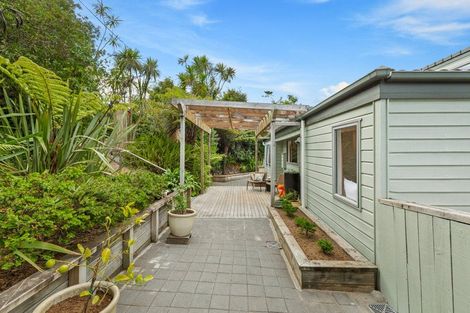 Photo of property in 1/24 Jellicoe Road, Murrays Bay, Auckland, 0630