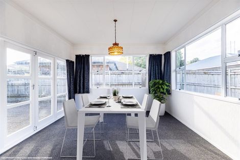 Photo of property in 2 Patea Place, Terrace End, Palmerston North, 4410