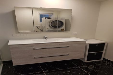 Photo of property in 2 Telford Terrace, Oriental Bay, Wellington, 6011