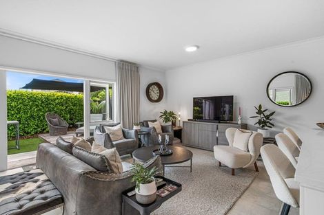 Photo of property in 14 Kensington Drive, Orewa, 0931