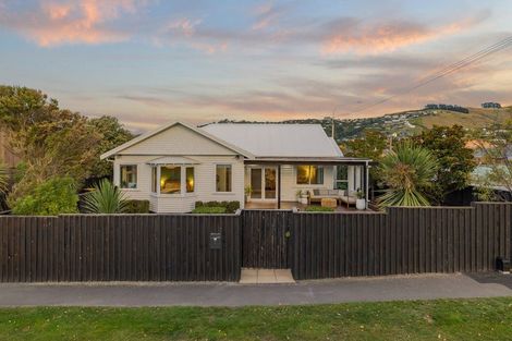 Photo of property in 2 Celia Street, Redcliffs, Christchurch, 8081