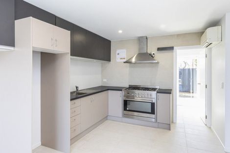 Photo of property in 330 Yaldhurst Road, Russley, Christchurch, 8042