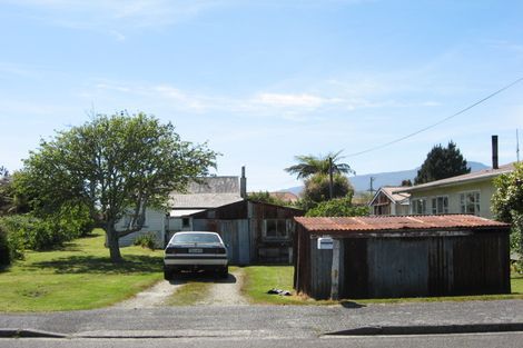 Photo of property in 20 The Esplanade, Westport, 7825