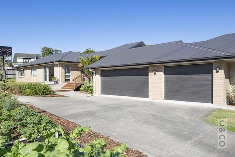 Photo of property in 23 Crabb Fields Lane, Riverhead, 0820