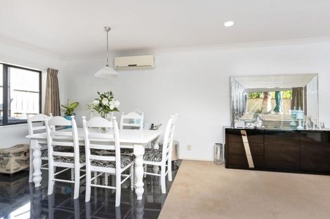 Photo of property in 34 Byblos Place, The Gardens, Auckland, 2105