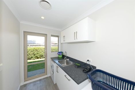 Photo of property in 4 Crown Close, Prebbleton, 7604