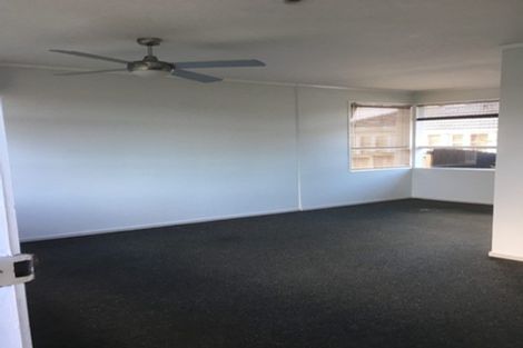 Photo of property in 1/97 Golf Road, New Lynn, Auckland, 0600