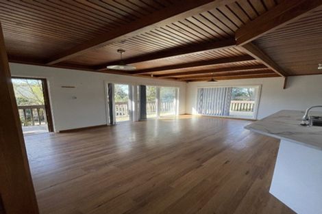 Photo of property in 72 Fitzwater Place, Henderson, Auckland, 0612